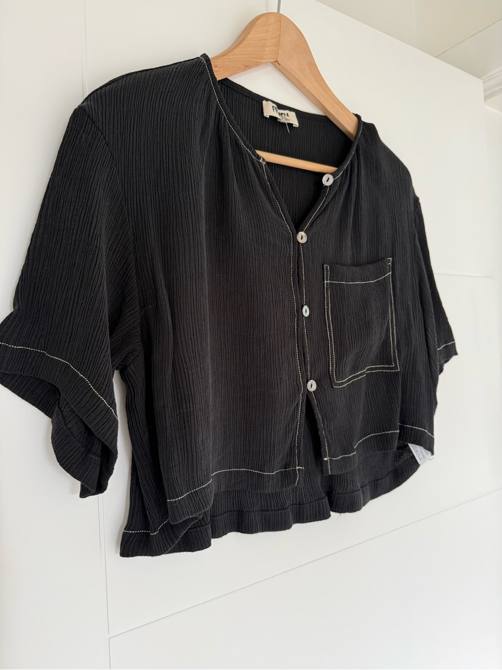 FRNCH Cropped Button Down, size medium. - Picture 2 of 6